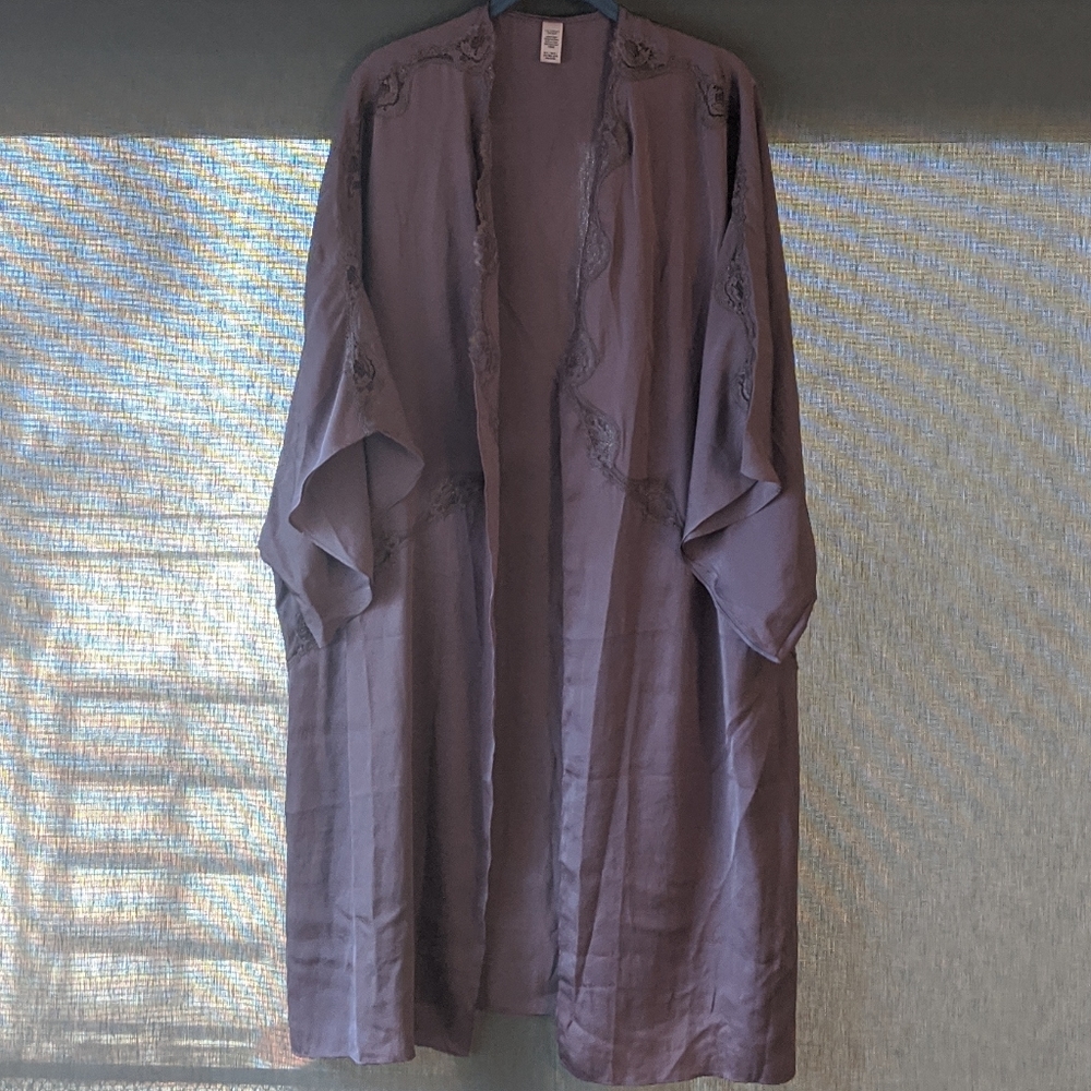 NWOT Victoria's Secret Robe